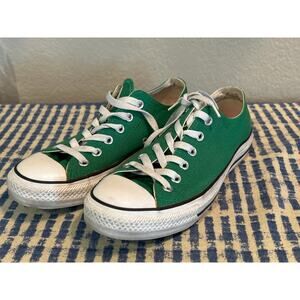 Converse Low Top Kelly Green Sneakers - Men's 6, Women's 8
